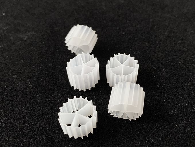 Y2 10x7mm قابلة لإعادة التدوير MBBR تصفية وسائل الإعلام تربية الأحياء المائية بركة الأسماك 1