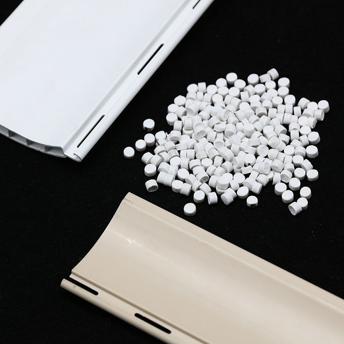 ملف بثق الكريات البلاستيكية البلاستيكية الصلبة 1.6g / Cm3 0